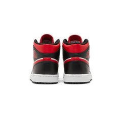 Air-Jordan-1-Mid-Bred-Toe-New-4