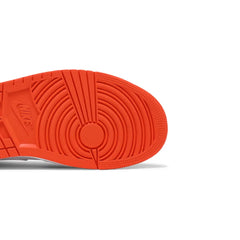 Air-Jordan-1-Mid-‘Metallic-Orange’-sole-close-up