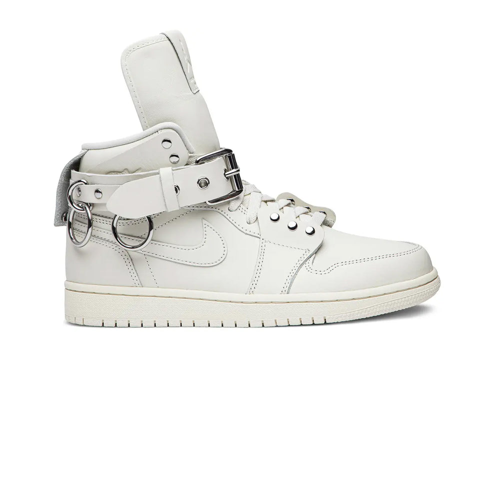Air-Jordan-1-Retro-High-‘Comme-des-Garcons-White’-(2019)-1