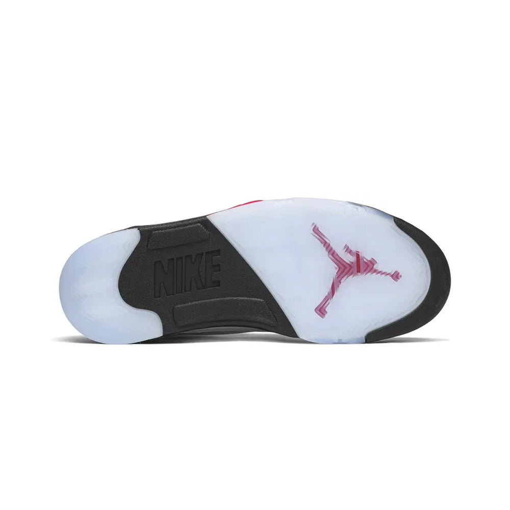 Air-Jordan-5-‘Fire-Red’-(2020)-(New)-sole