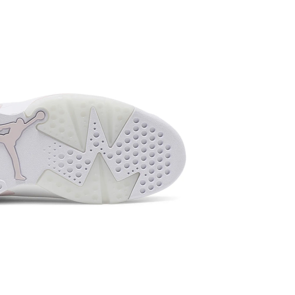 Air-Jordan-6-‘Gold-Hoops’-W-sole-close-up