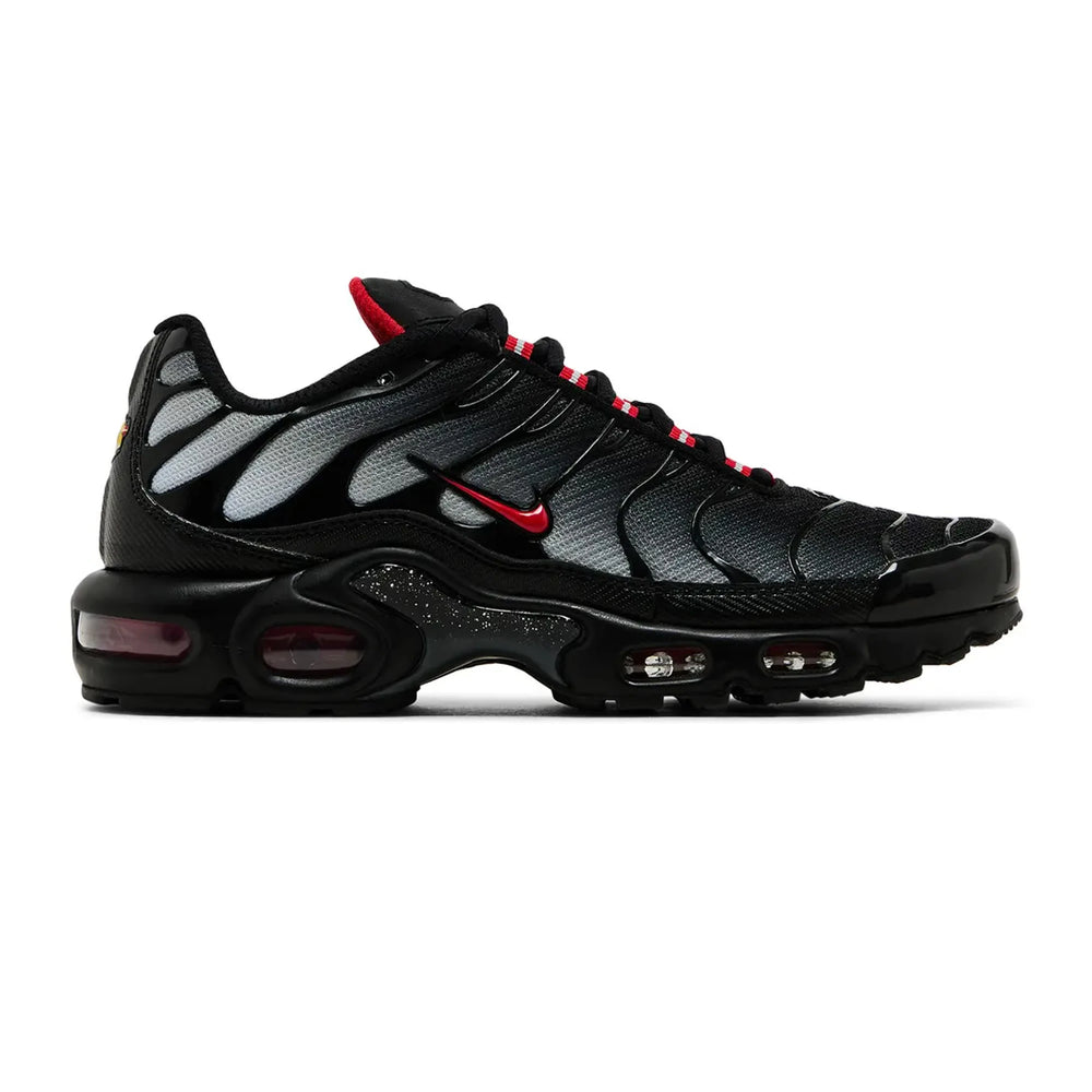 air_max_plus_black_gradient_red_2019_1