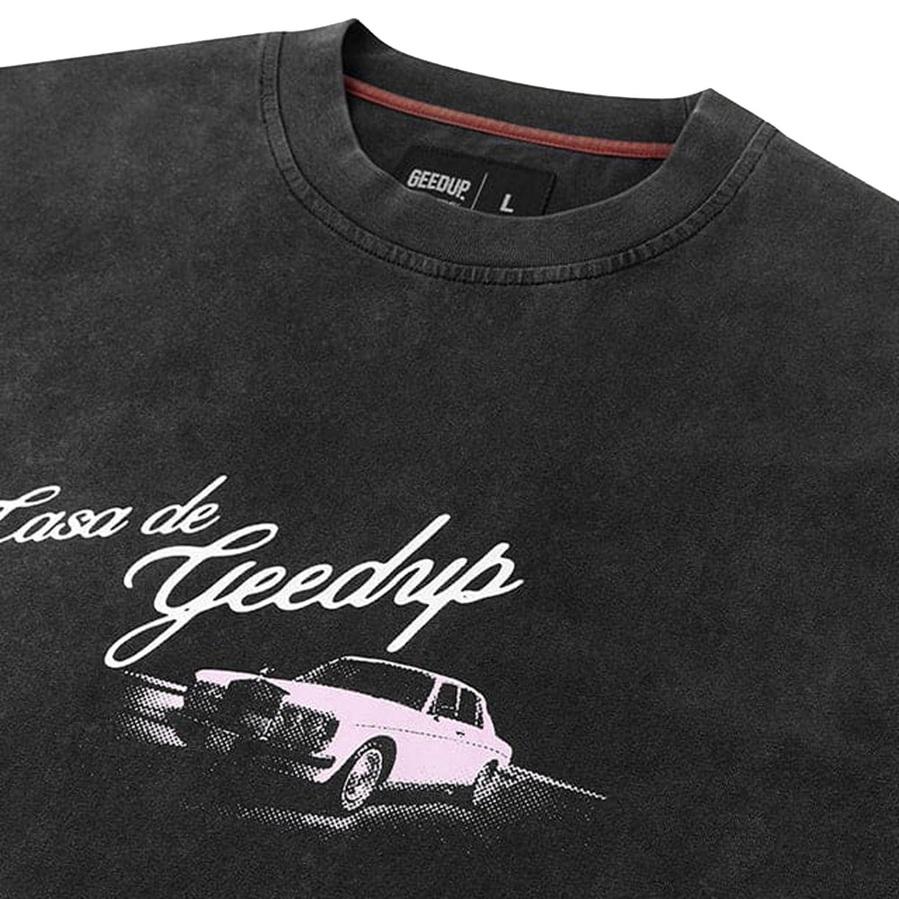 Geedup-Co-Casa-De-Geedup-T-Shirt-‘Charcoal-Pink’-close-up