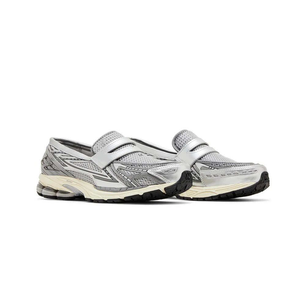New-Balance-1906L-‘Metallic-Silver’-(2024)-2