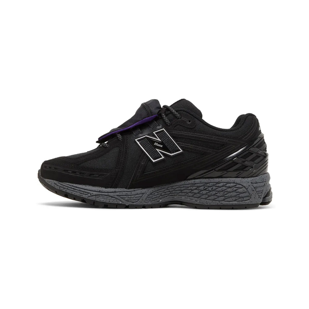 New-Balance-1906R-Cordura-Pocket-‘Black’-(2023)-3