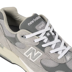 New-Balance-992-MiUSA-Grey-Silver-Metallic-2025-3