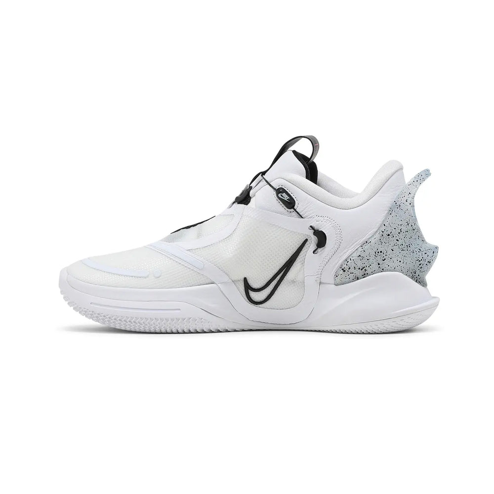 Nike-Adapt-BB-2.0-‘Oreo’-AU-Charger-3