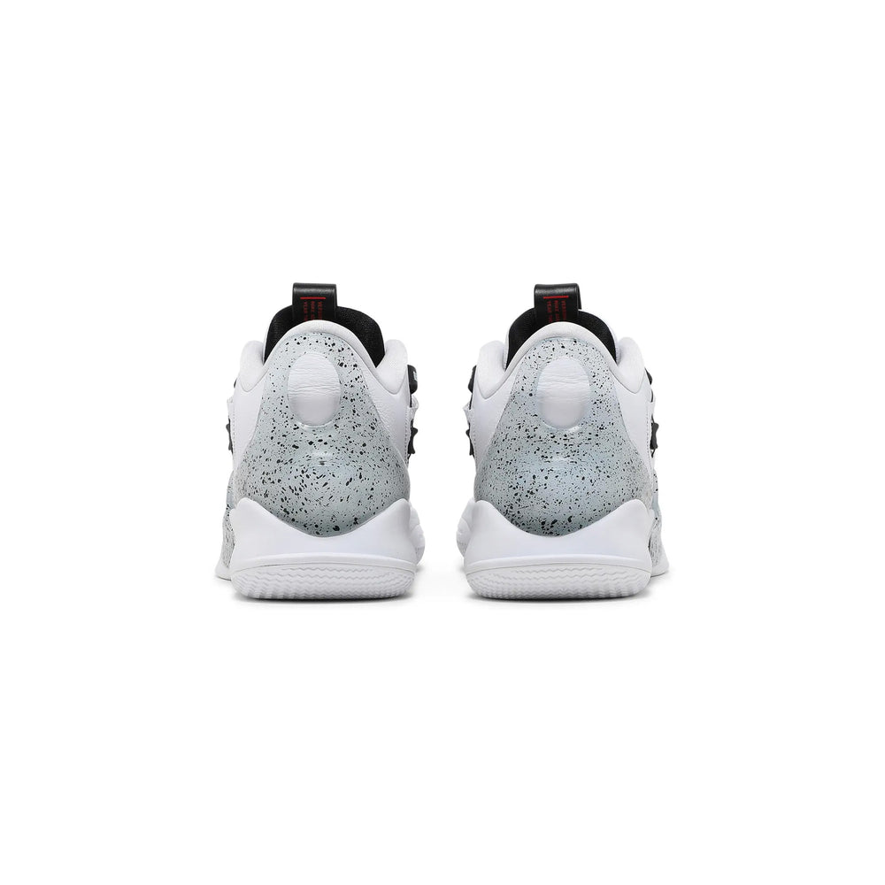 Nike-Adapt-BB-2.0-‘Oreo’-AU-Charger-4