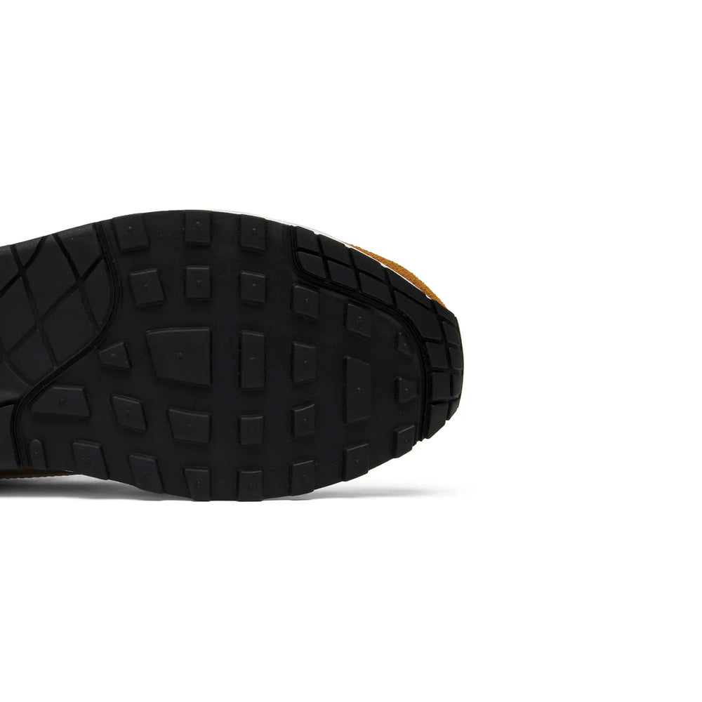 Nike-Air-Max-1-‘Curry’-(2018)-sole-close-up