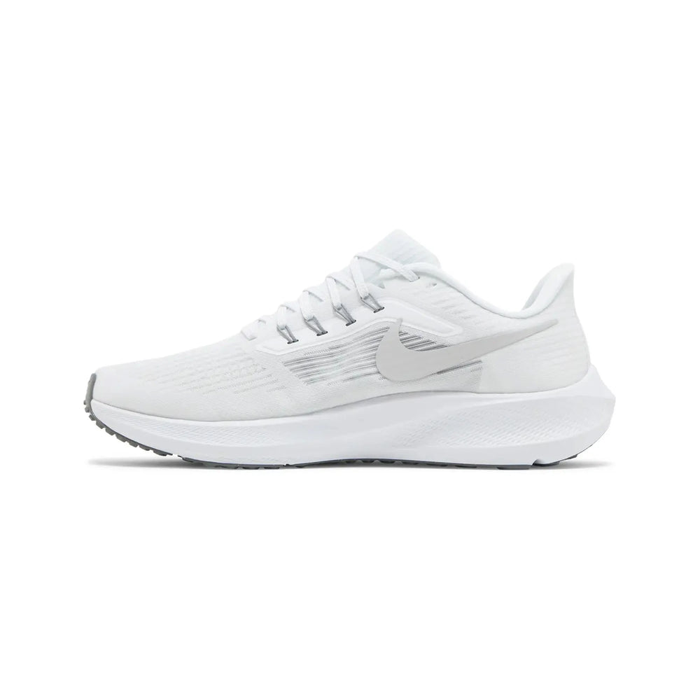 nike_air_zoom_pegasus_39_white_grey_fog_2022_3