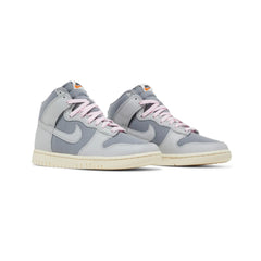 Nike-Dunk-High-Prm-‘Certified-Fresh-Grey-Fog’-(2022)-2