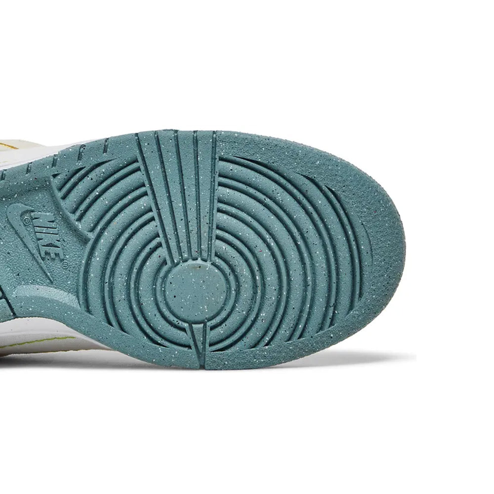 Nike-Dunk-Low-Disrupt-2-Easter-Pastel-W-2022-8