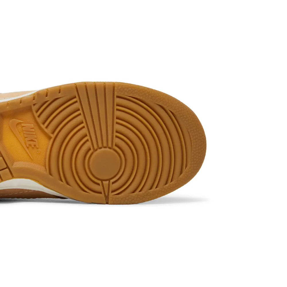 Nike-Dunk-Low-Disrupt-2-‘Mineral-Clay’-W-(2022)-8