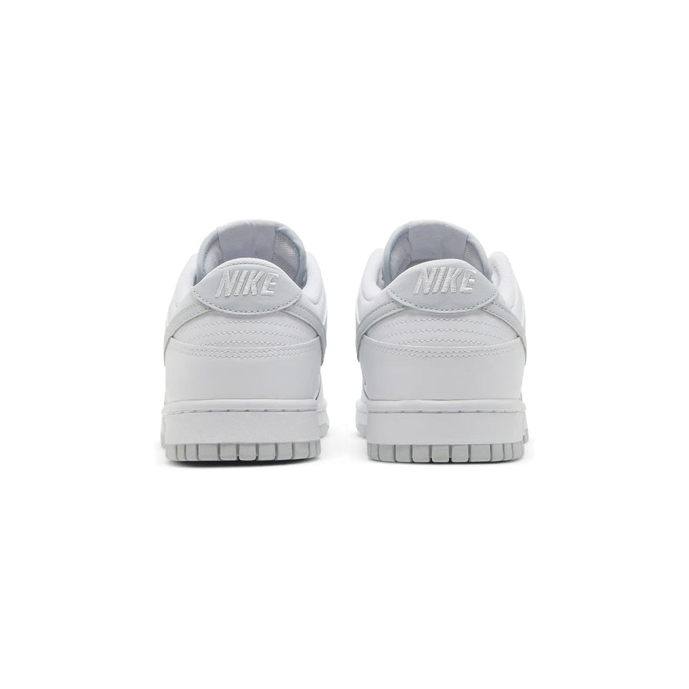 Nike-Dunk-Low-‘Pure-Platinum-Grey’-4