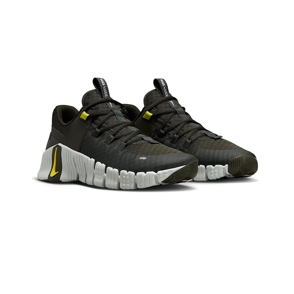 Nike-Free-Metcon-5-‘Sequoia-High-Voltage’-(2023)-front-side