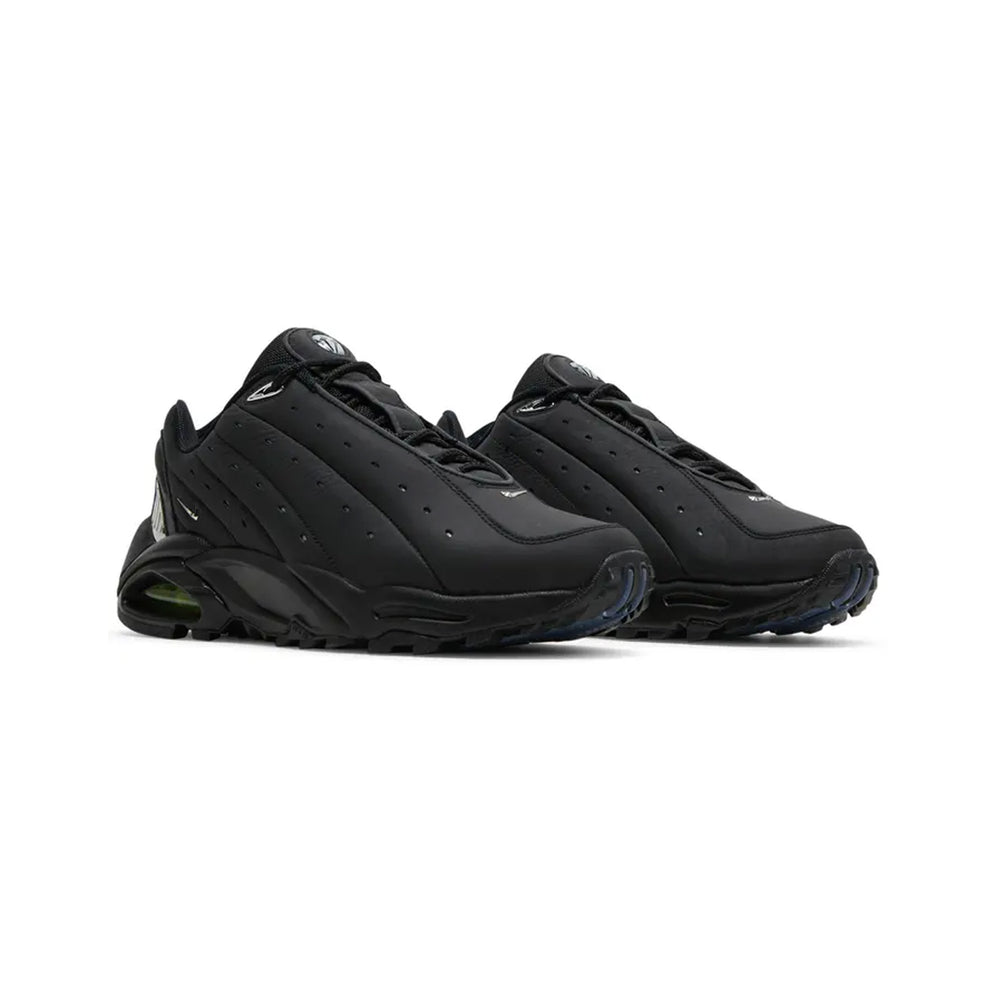 Nike-Hot-Step-Air-Terra-X-Drake-NOCTA-Triple-Black-2022-2