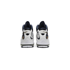 Nike-LeBron-7-‘White-Midnight-Navy’-(2009)-4
