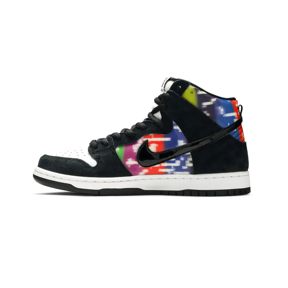 Nike-SB-Dunk-High-‘TV-Signal’-3