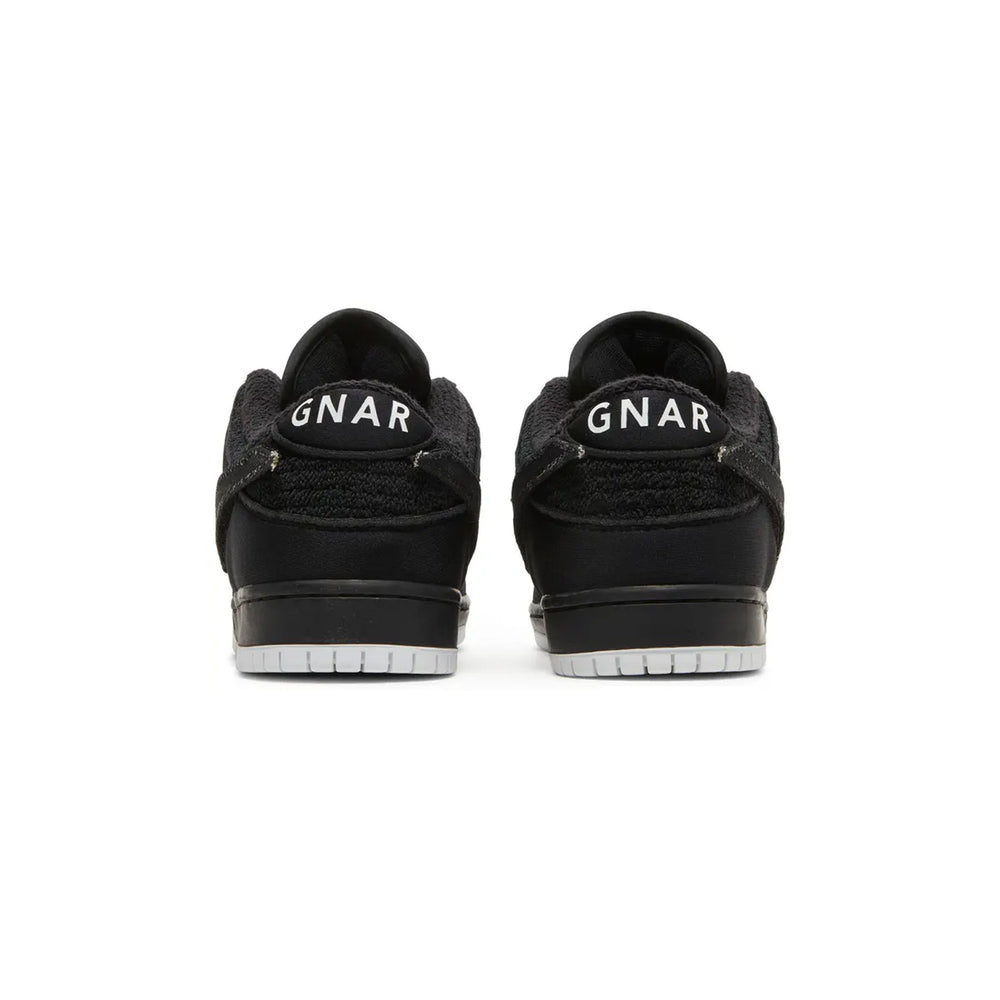 Nike-SB-Dunk-Low-X-Gnarhunters-Black-2022-6