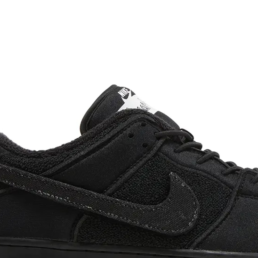 Nike-SB-Dunk-Low-X-Gnarhunters-Black-2022-8