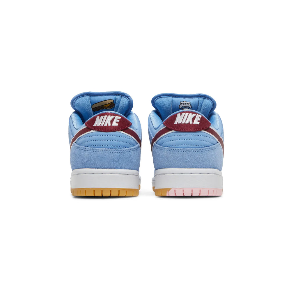Nike-SB-Dunk-Low-‘Philadelphia-Phillies’-(2022)-4
