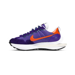 Nike-Vaporwaffle-x-Sacai-‘Dark-Iris’-side-2
