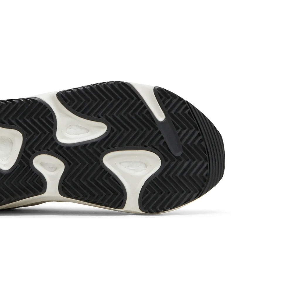 Yeezy-700-V2-‘Static’-(New)-7