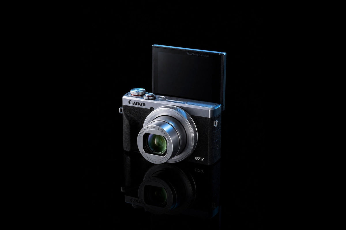 Canon PowerShot G7 X Mark III 'Silver' with flip screen, photographed by PUSHAS