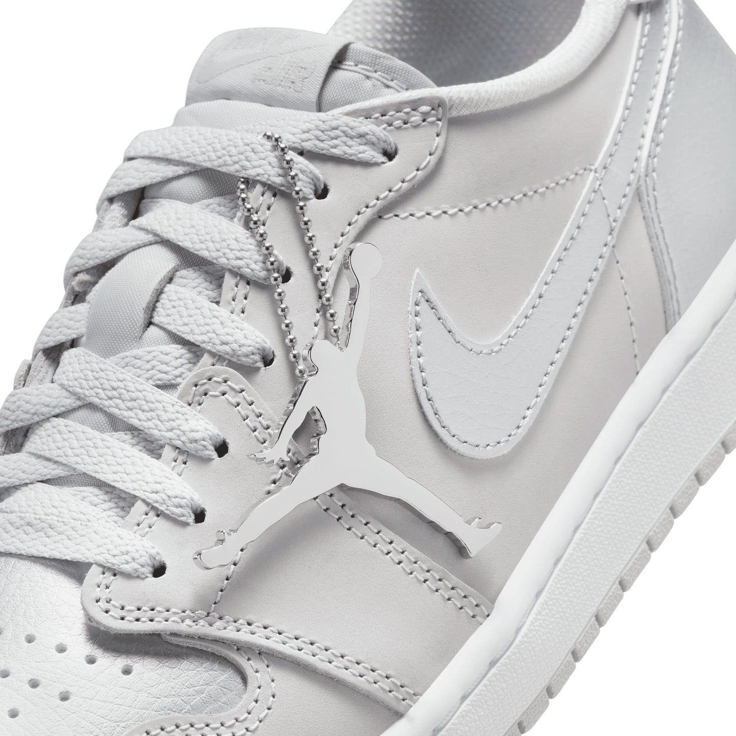 Air Jordan 1 Low OG 'Metallic Silver' (2024)