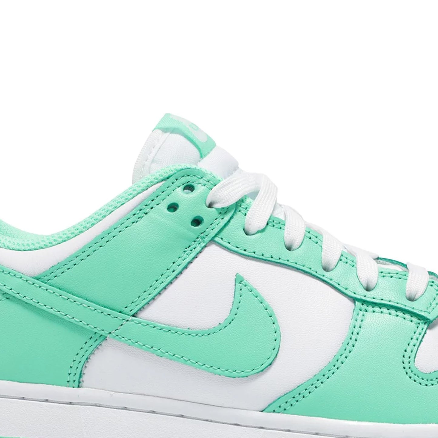 Nike Dunk Low 'Green Glow' Women's (2021)