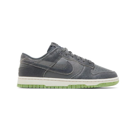 Dunk Low 'Ghost Green' GS (2022)