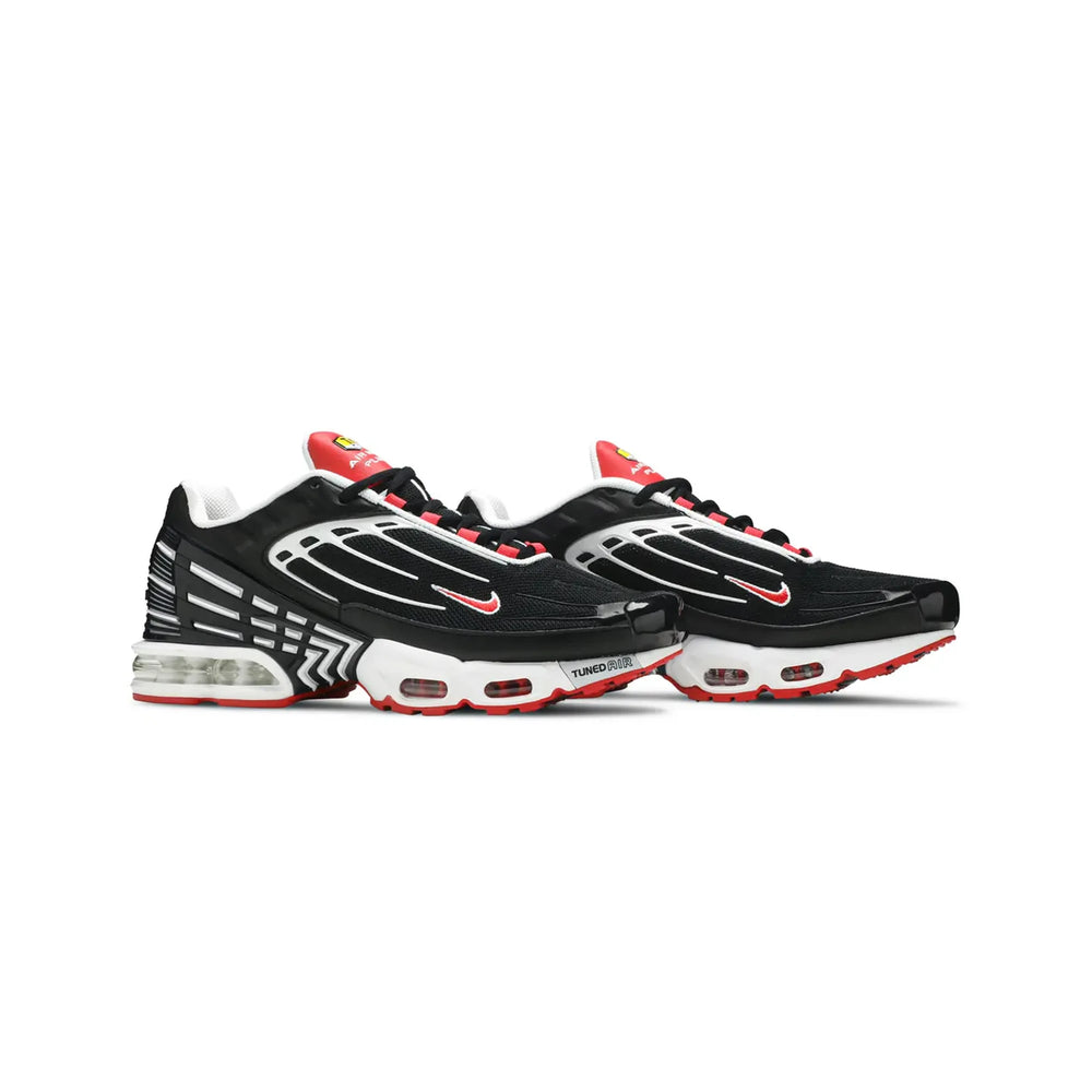 air_max_plus_3_black_white_track_red_2020_2
