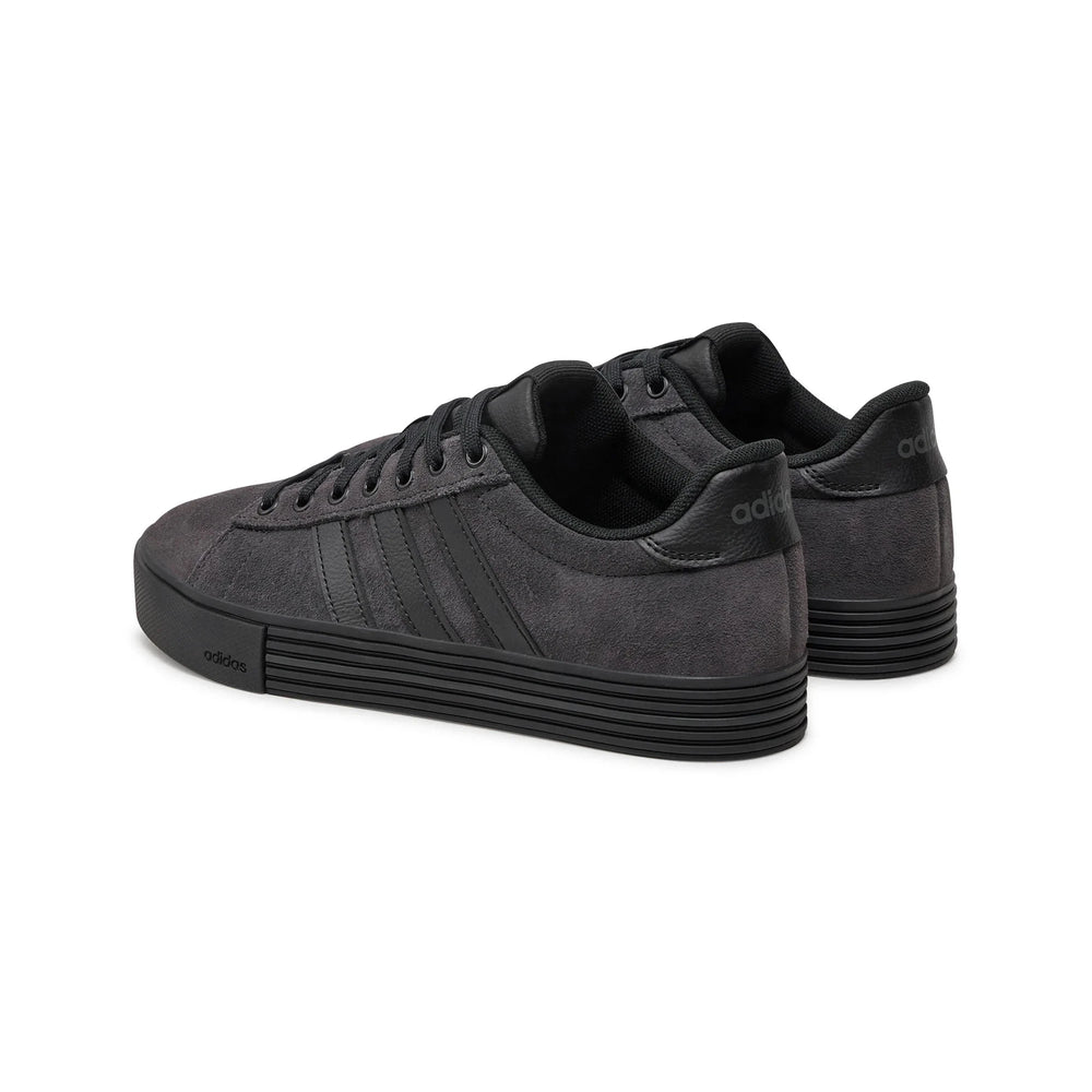 adidas_daily_40_core_black_carbon_4