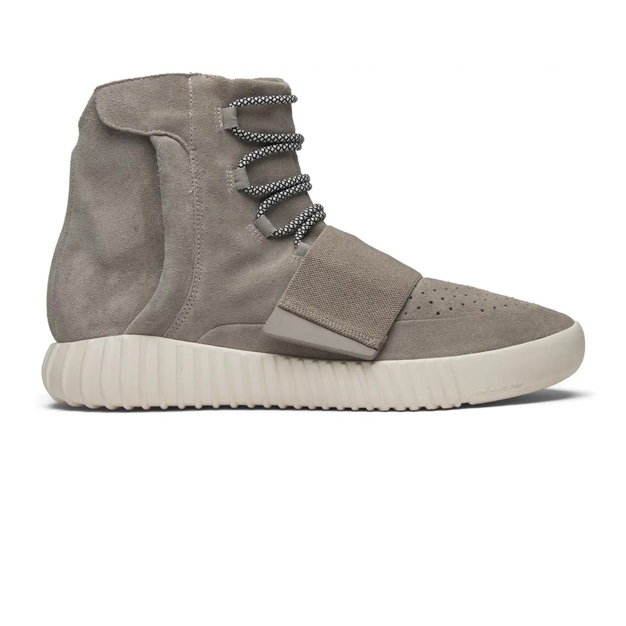 Adidas-Yeezy-Boost-750-‘OG-Light-Brown’-(2015)-side