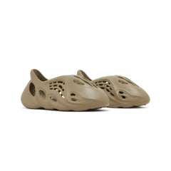 adidas_yeezy_foam_rnr_stone_taupe_2023_2