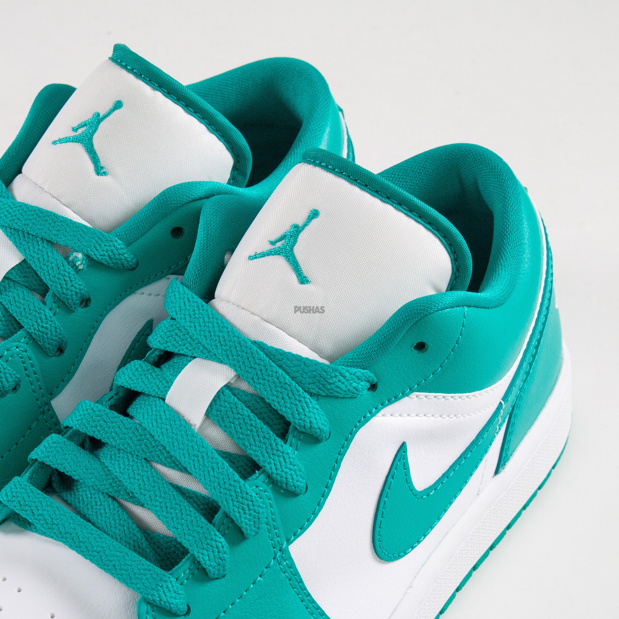 Air-Jordan-1-Low-New-Emerald-Womens-2022