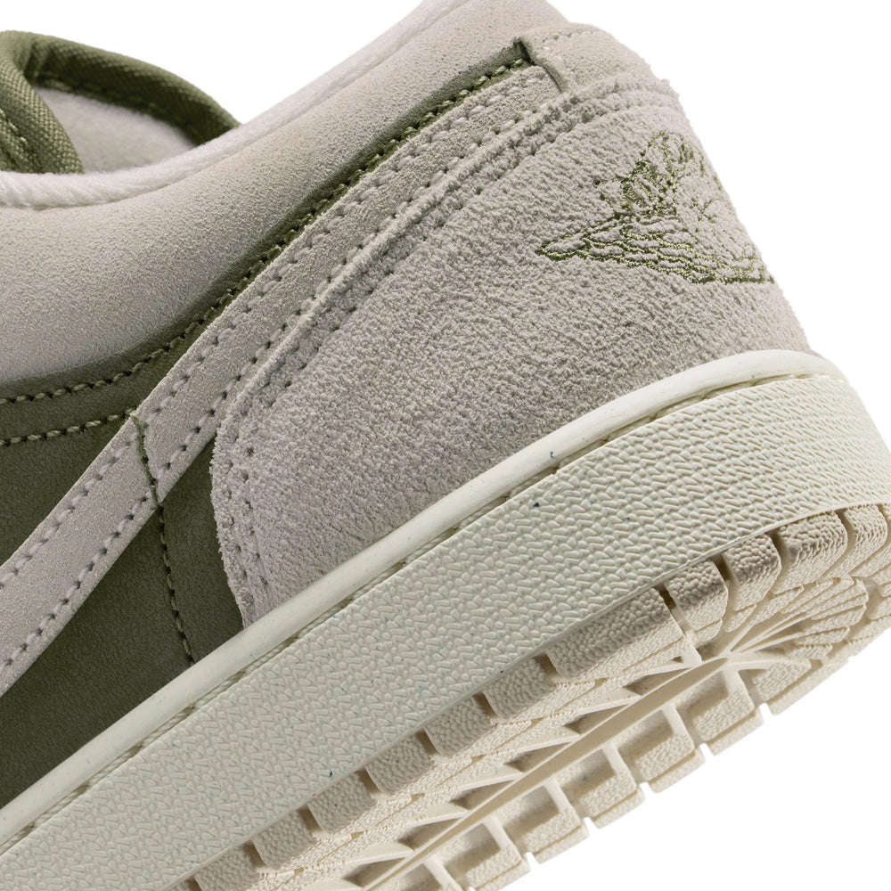 air_jordan_1_low_se_medium_olive_sail_gs_2025_7