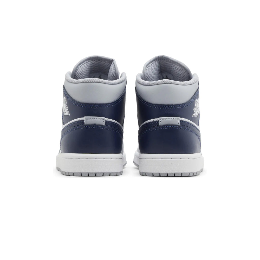 Air-Jordan-1-Mid-‘Wolf-Grey-Midnight-Navy’-(2024)-4