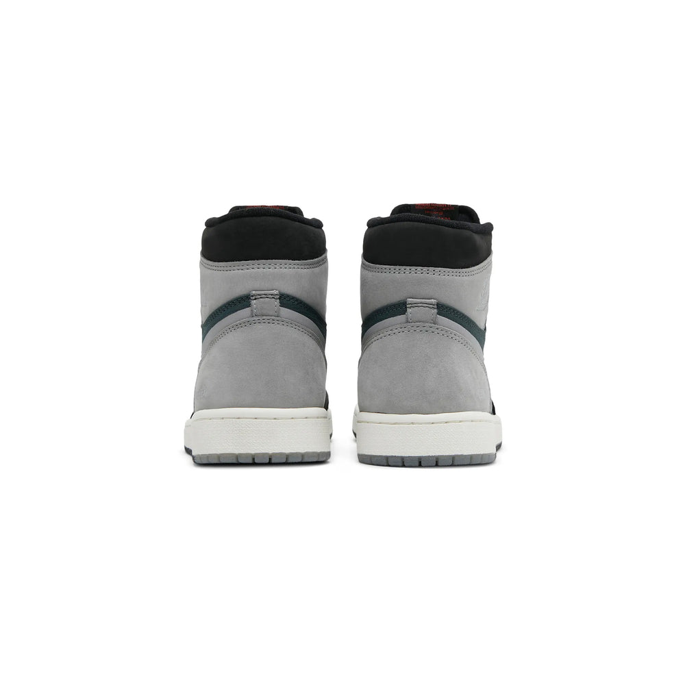 Air-Jordan-1-Retro-High-Element-Gore-Tex-Black-Particle-Grey-2021-4