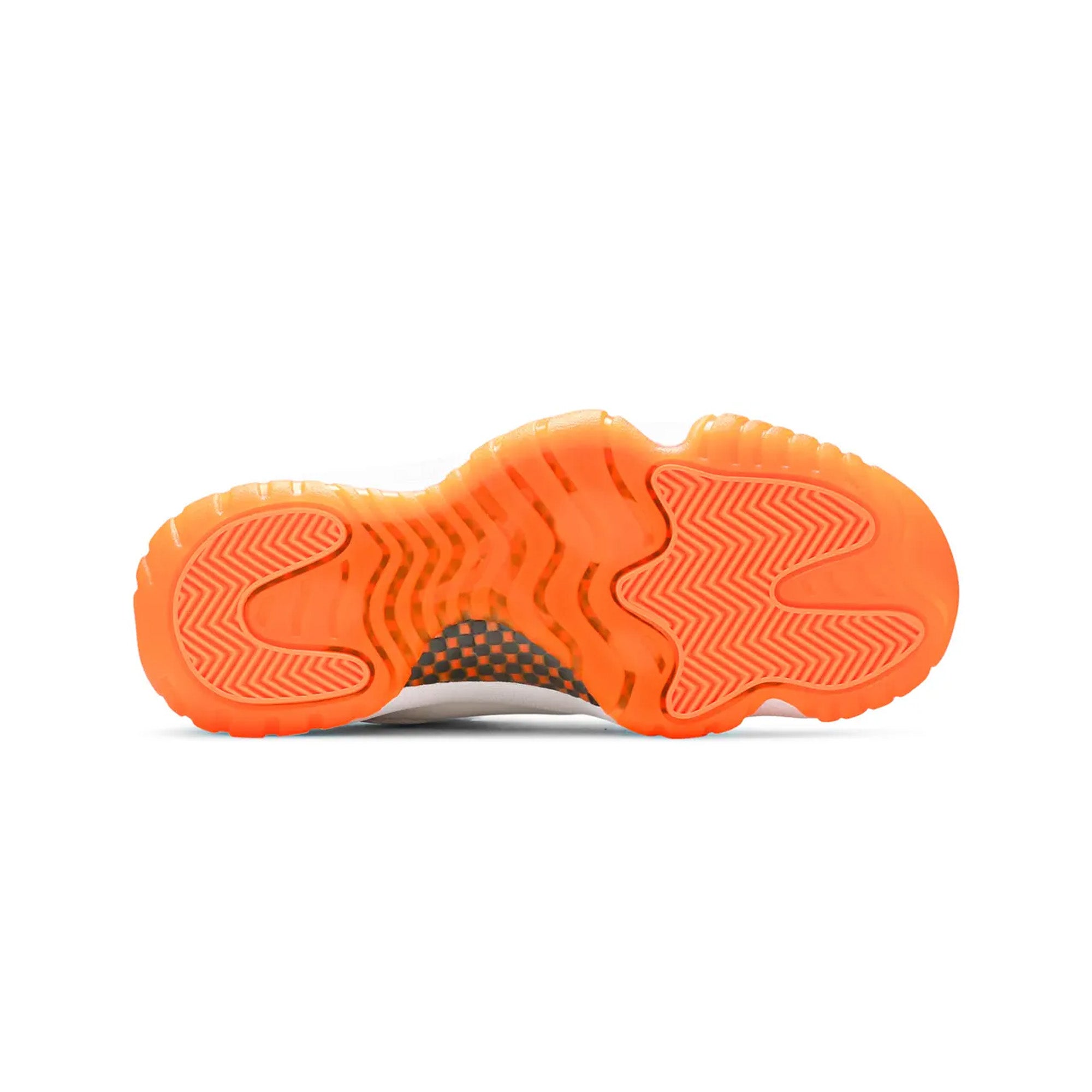 Air-Jordan-11-‘Citrus’-W-sole