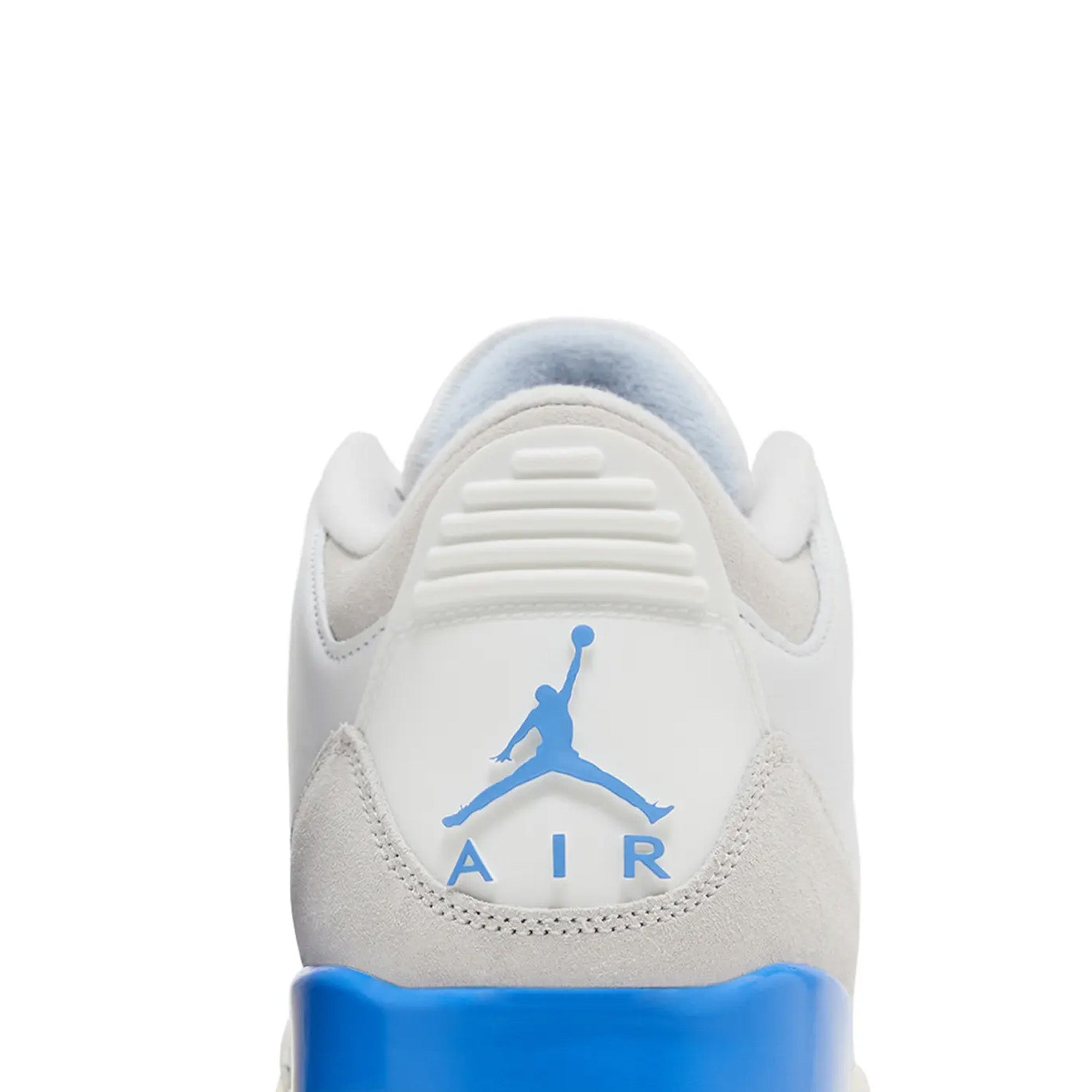 Air-Jordan-3-Retro-‘Lucky-Shorts’-(2025)-back-close-up