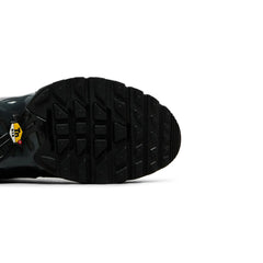 air_max_plus_black_gradient_red_2019_7