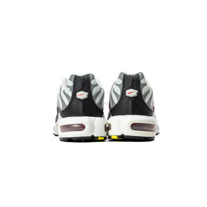 Air-Max-TN-Plus-Photon-Dust-Varsity-Red-2022