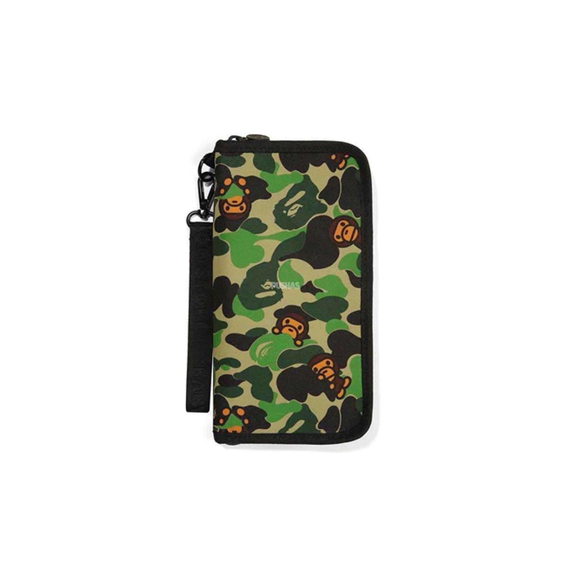 BAPE-Magazine-Exclusive-Wallet-Camo