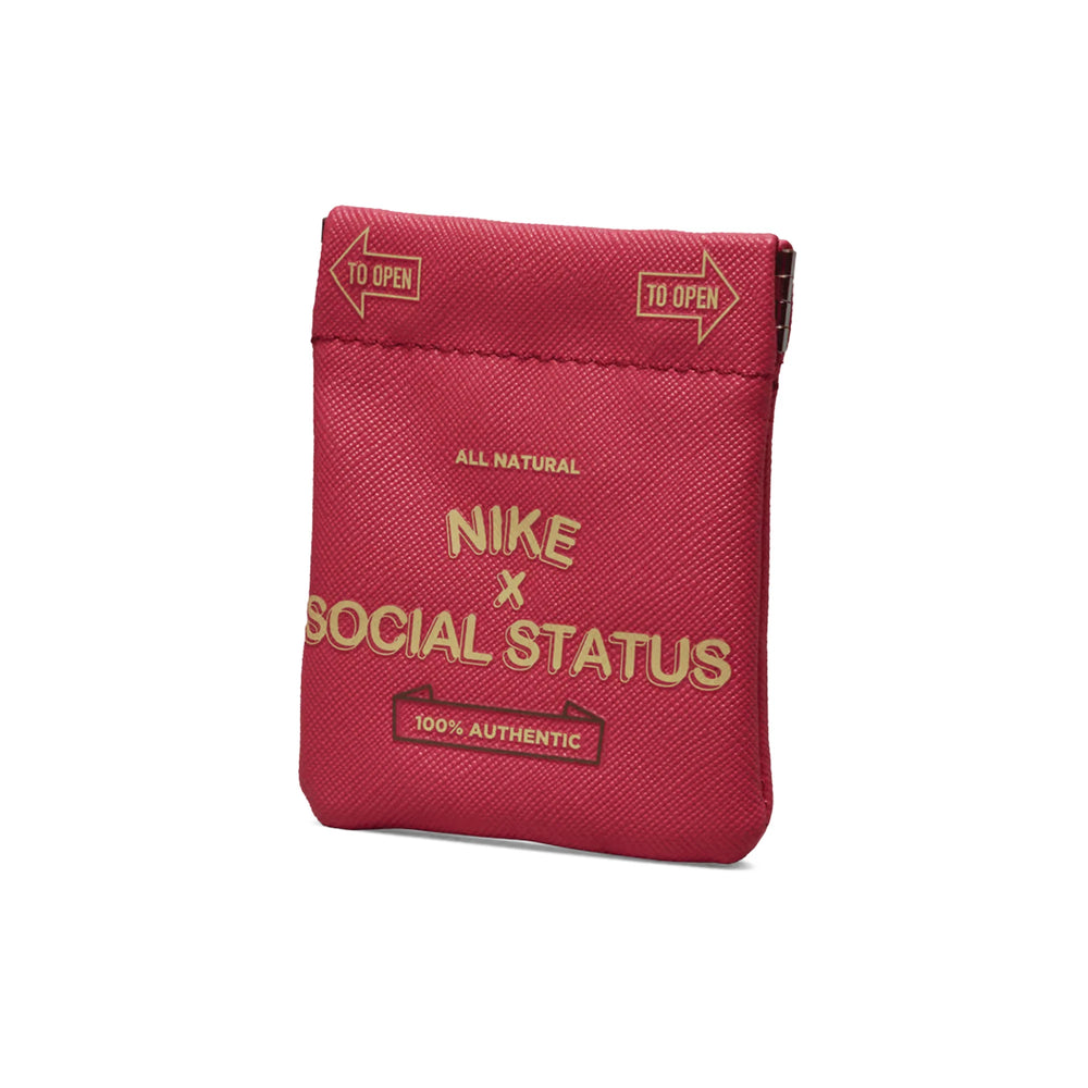 dunk_mid_social_status_free_lunch_strawberry_milk_2021_14