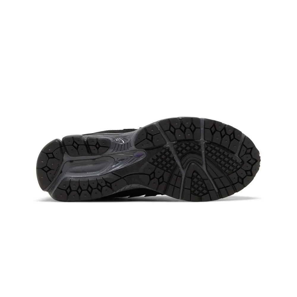 New-Balance-1906R-Cordura-Pocket-‘Black’-(2023)-5