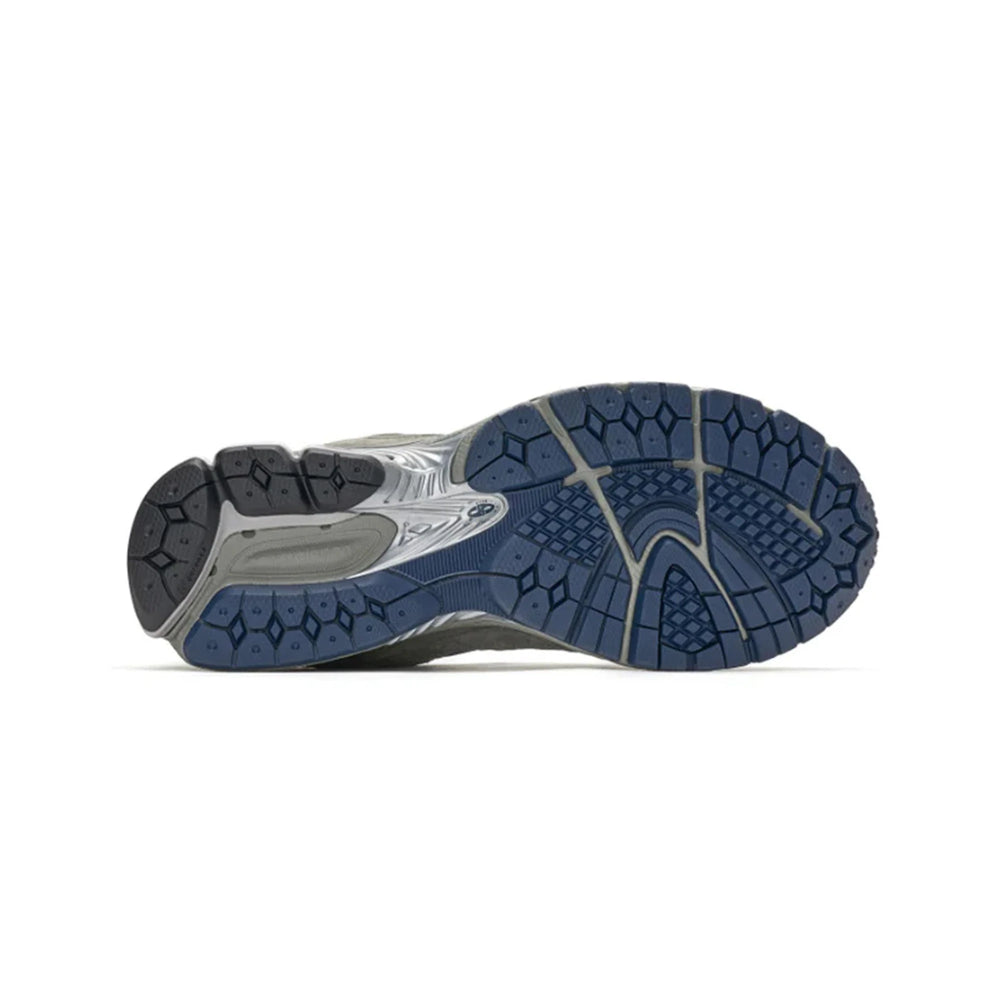 new_balance_2002r_castlerock_gs_5
