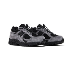 new_balance_2002r_gore_tex_jjjjound_charcoal_2024_2