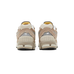 New-Balance-2002R-Protection-Pack-‘Driftwood’-back