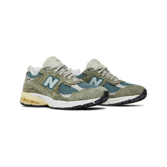 New-Balance-2002R-Protection-Pack-‘Mirage-Grey’-(2022)-front-side